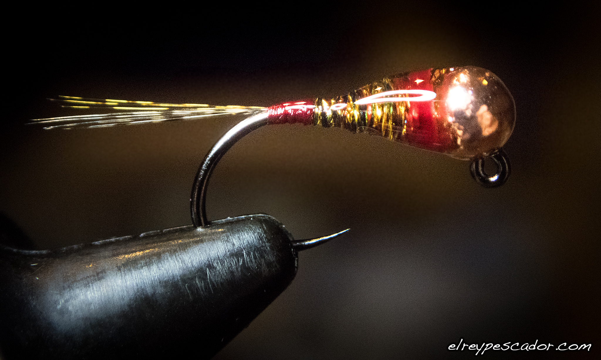 "La Taurina II" - Ninfa perdigón (nymph) - Flytying